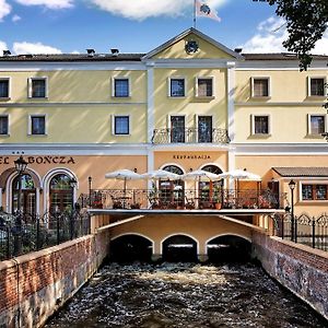 Hotel Bończa